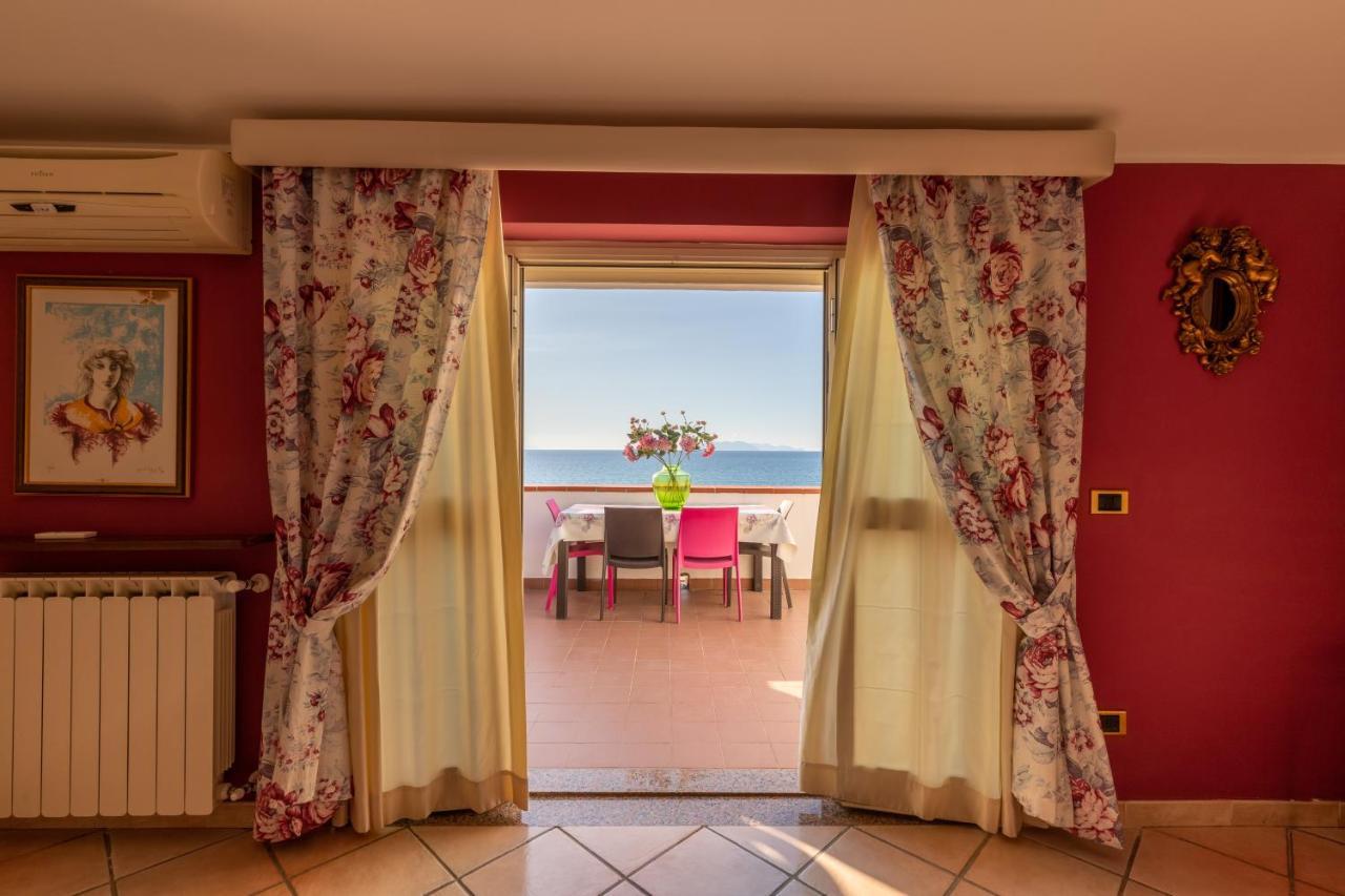 Vacanze Al Mare Patrizia'S Sweet Home Terme Vigliatore Exteriör bild