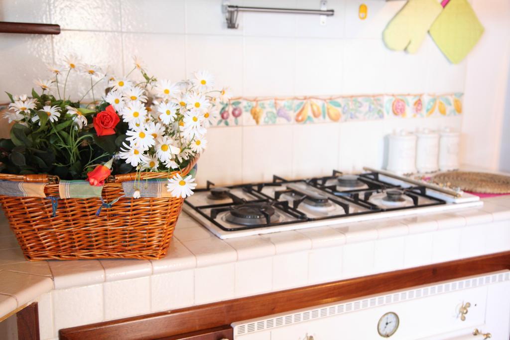 Vacanze Al Mare Patrizia'S Sweet Home Terme Vigliatore Rum bild